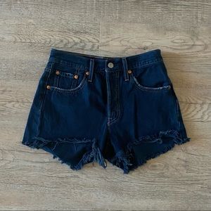 Original 501 Levi’s Denim Shorts (SIZE W25)